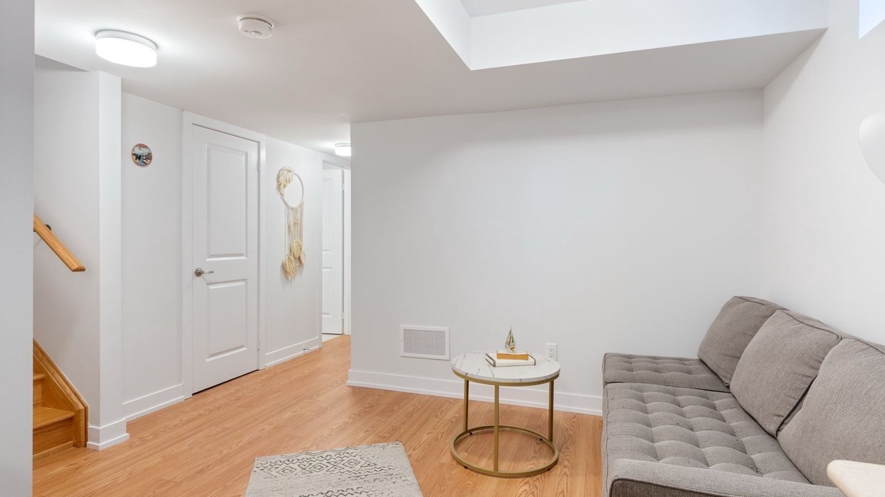 Photo of Livingroom in Markham