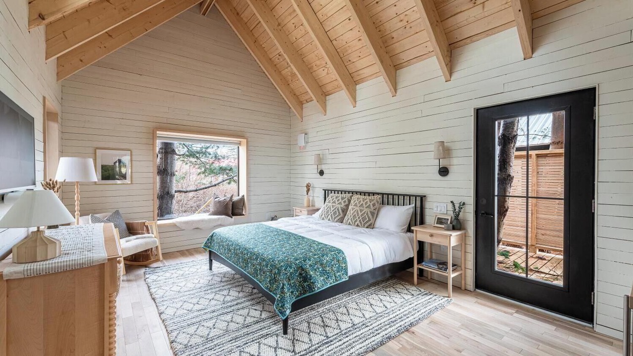 Photo of Bedroom in Mahone Bay