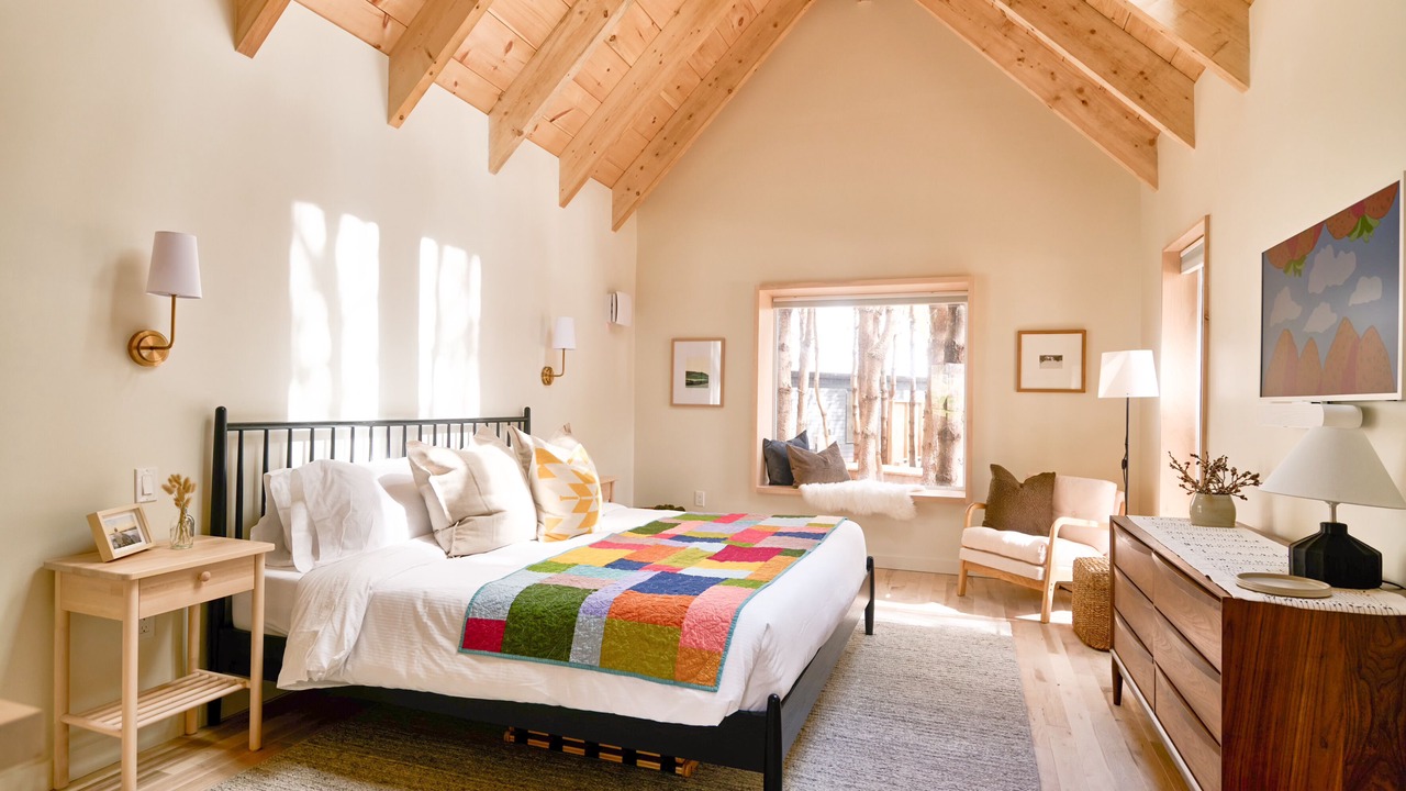 Photo of Bedroom in Mahone Bay