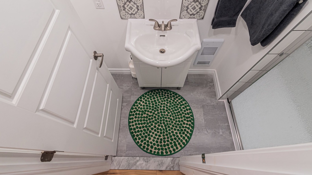 Photo of Bathroom in Cote-Saint-Paul