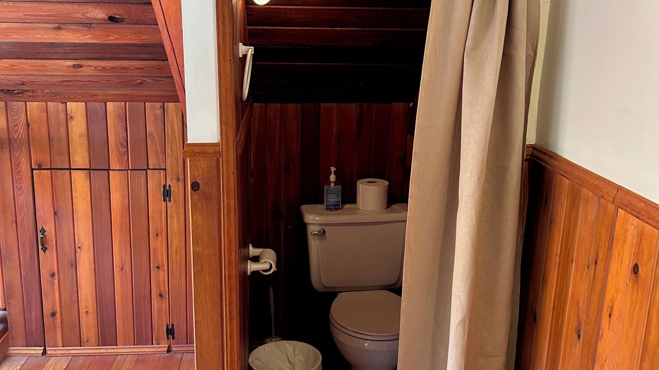 Photo of Bathroom in Fraser Valley Regional District