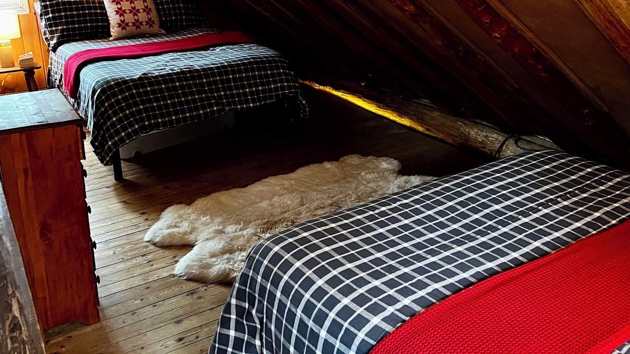 Photo of Bedroom in Baysville