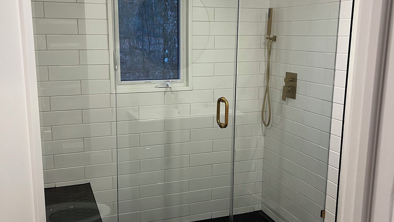 Photo of Bathroom in Baysville