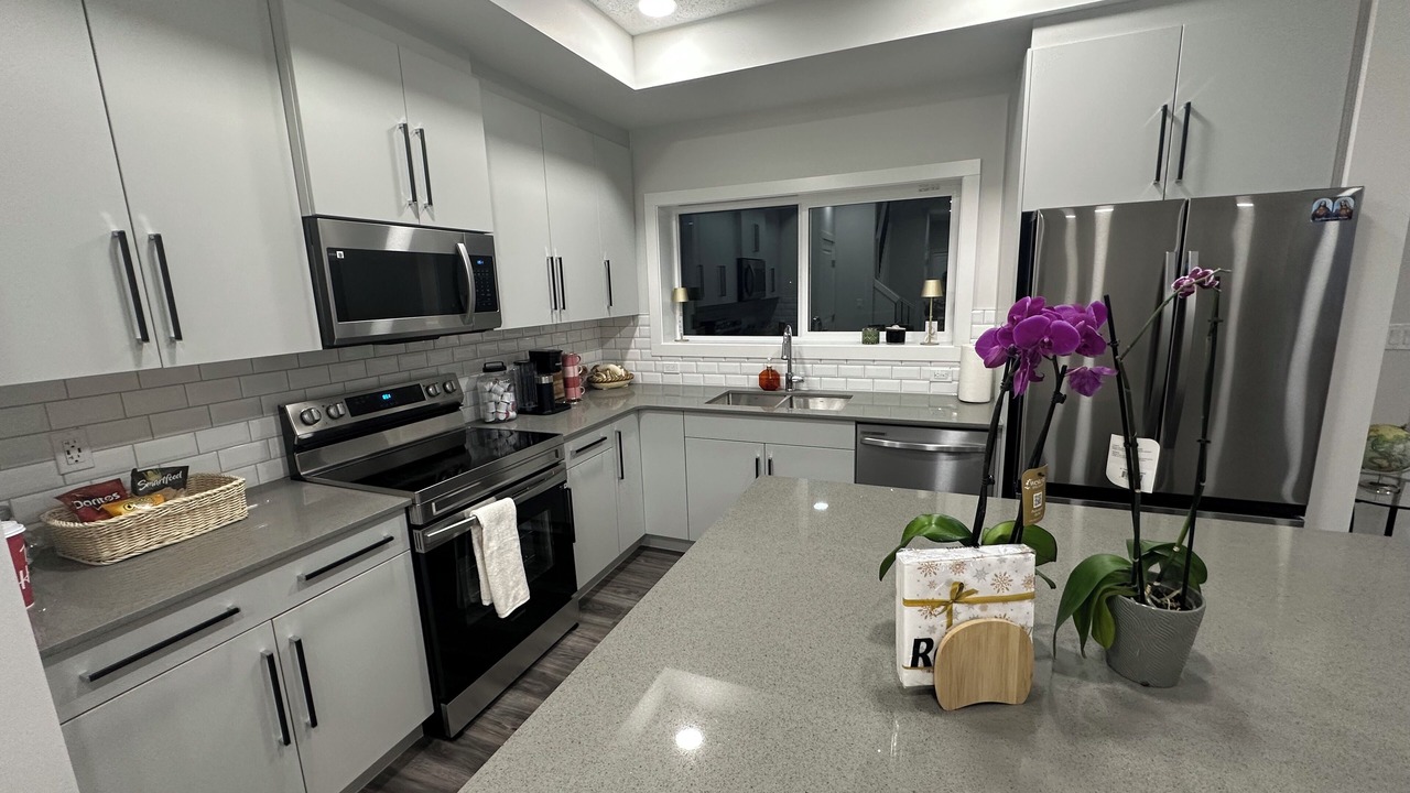 Photo of Kitchen in Southeast Edmonton