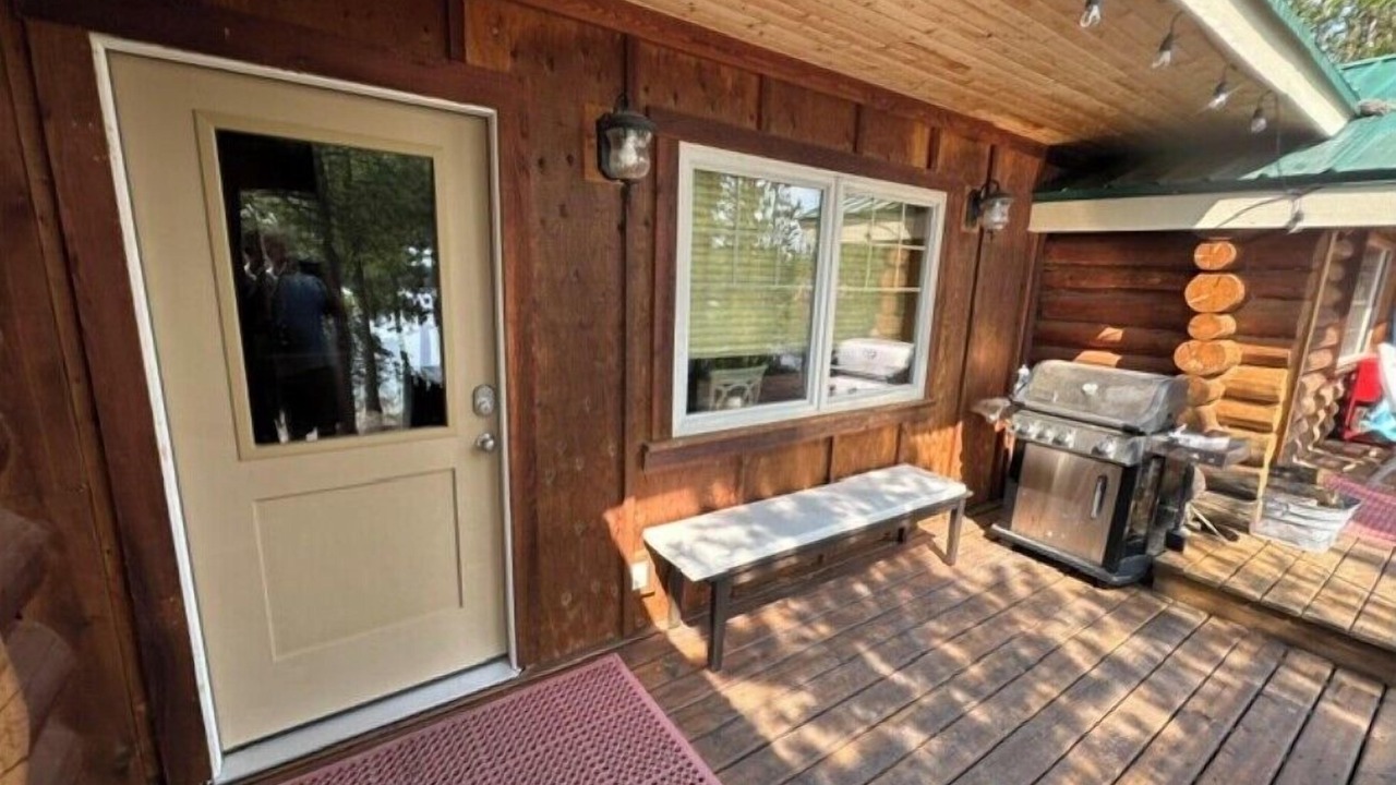Photo of Patio Balcony in Nimpo Lake