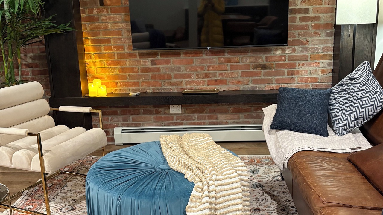 Photo of Livingroom in Lacombe