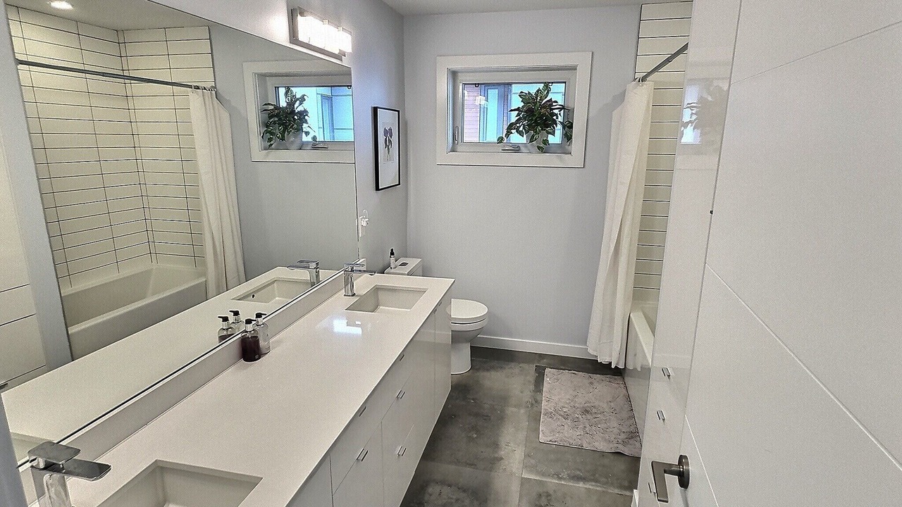 Photo of Bathroom in Squamish