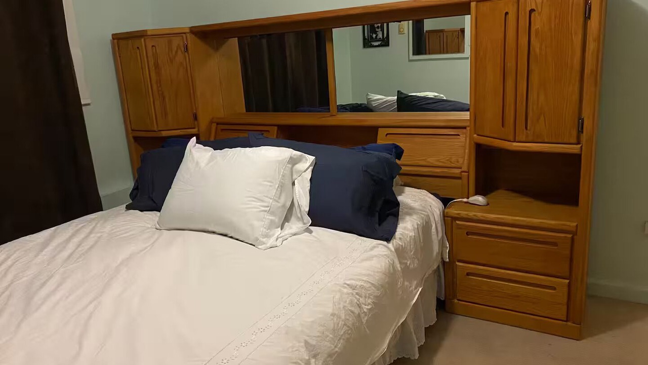Photo of Bedroom in Cowichan Bay