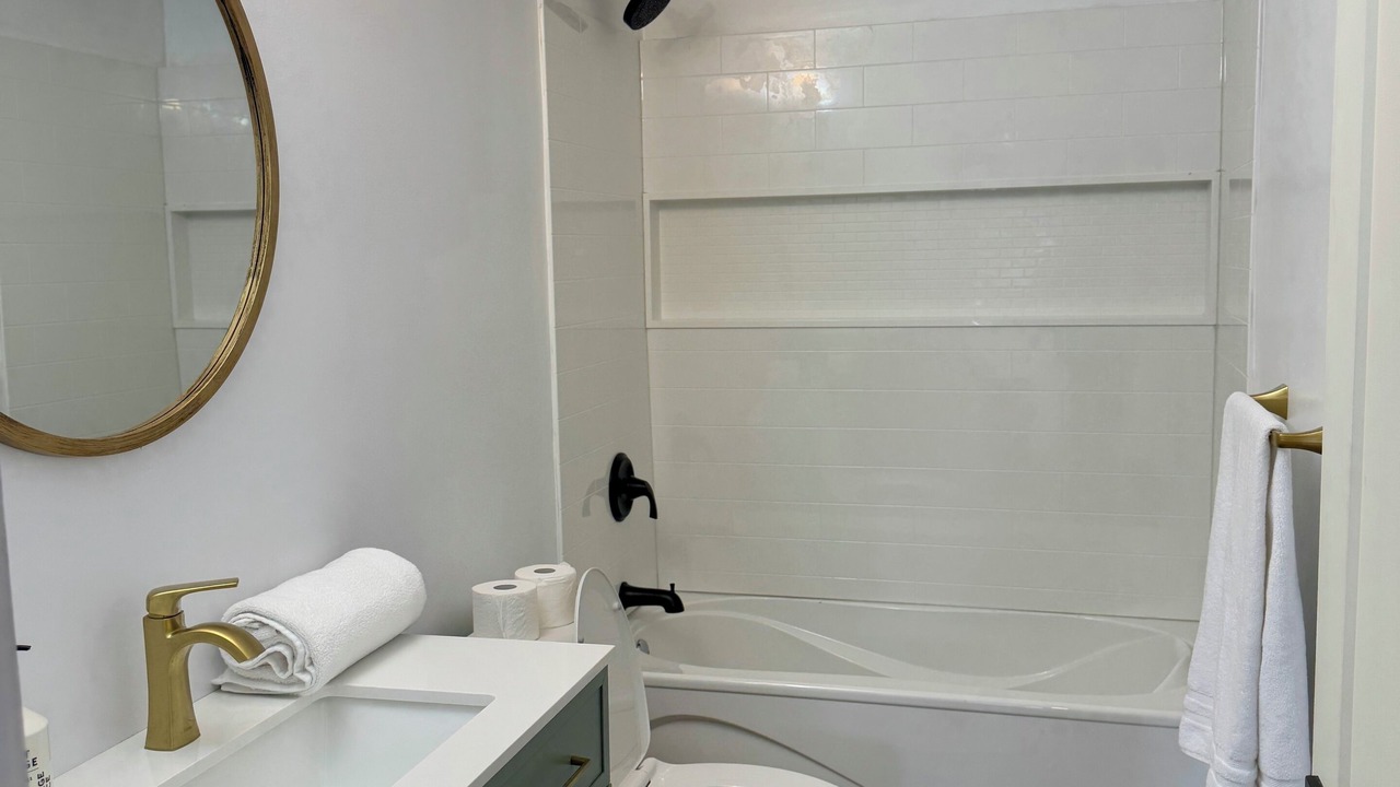 Photo of Bathroom in Thorne