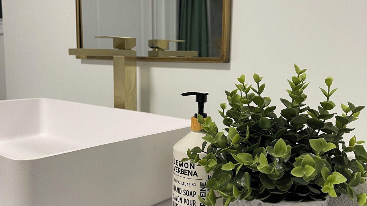 Photo of Bathroom in Thorne