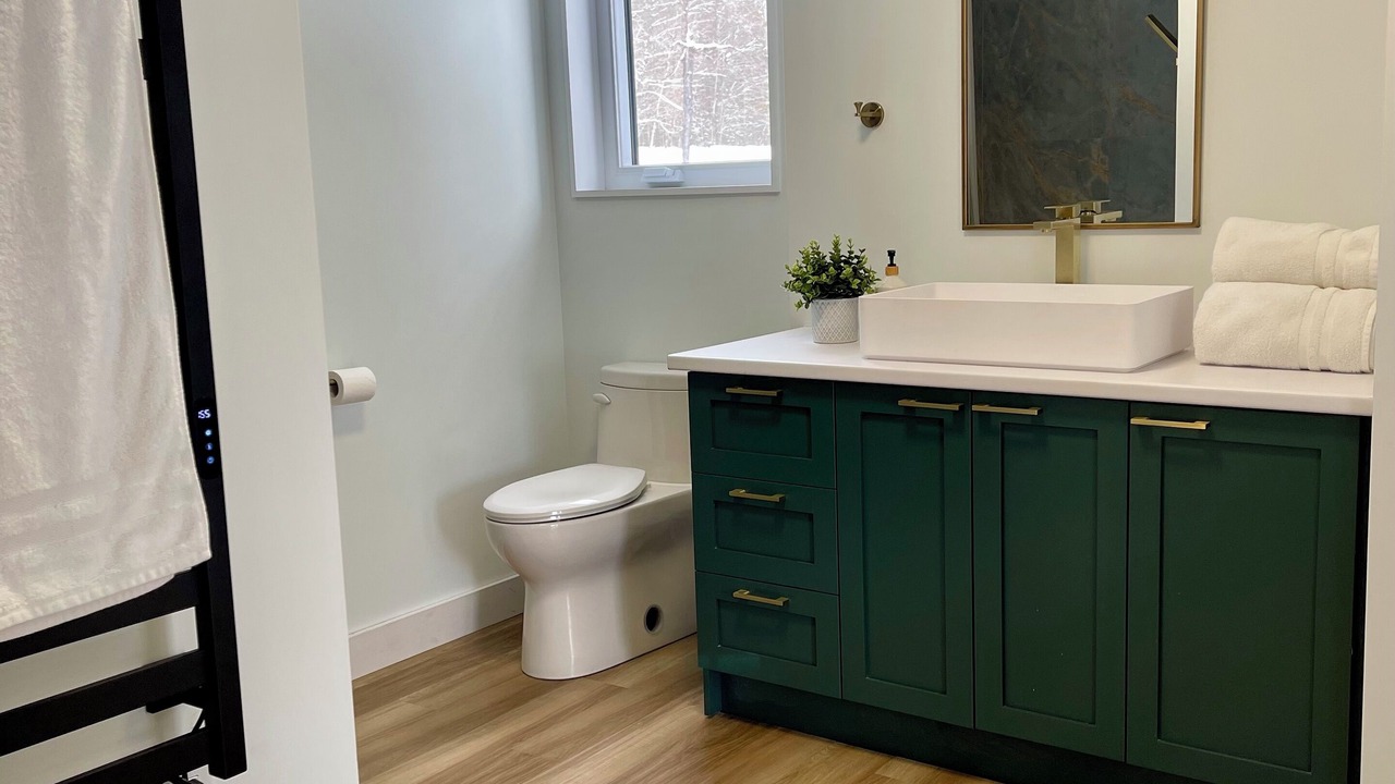 Photo of Bathroom in Thorne