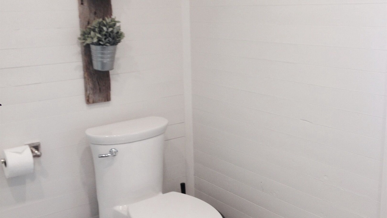 Photo of Bathroom in Lansdowne