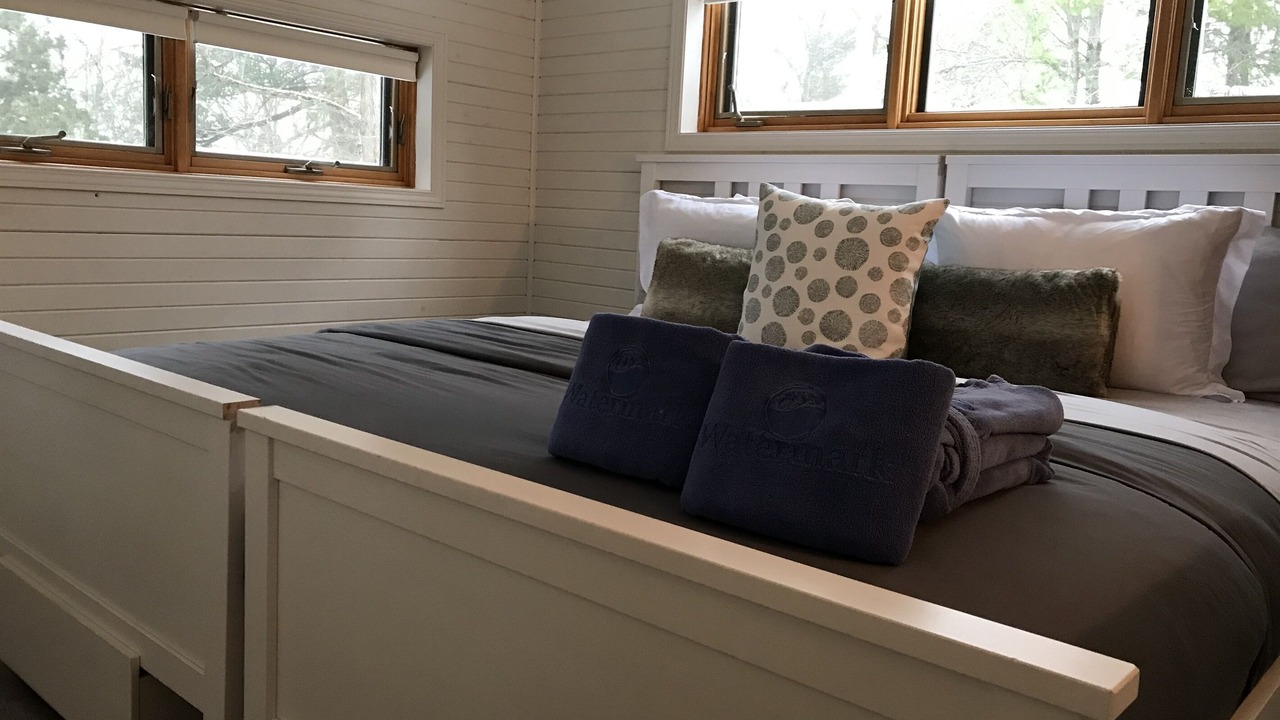 Photo of Bedroom in Lansdowne