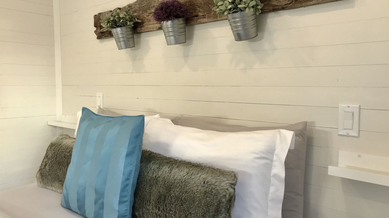 Photo of Bedroom in Lansdowne
