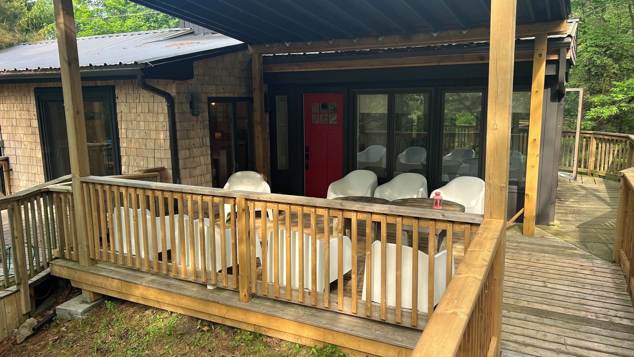 Photo of Patio Balcony in Lansdowne