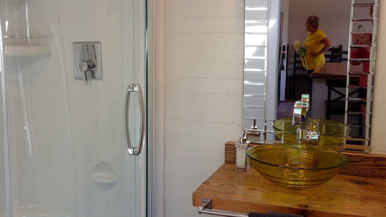 Photo of Bathroom in Lansdowne