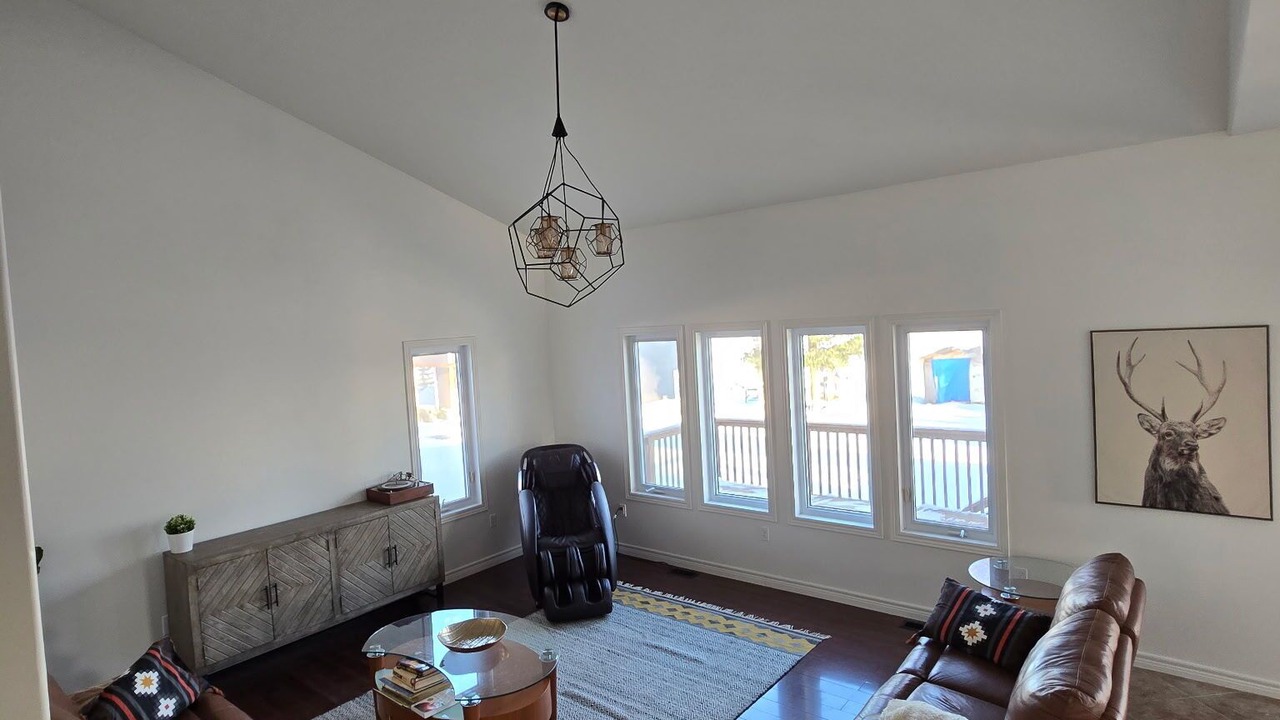 Photo of Livingroom in Wahnapitae First Nation