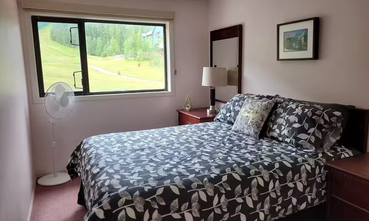 Photo of Bedroom in East Kootenay