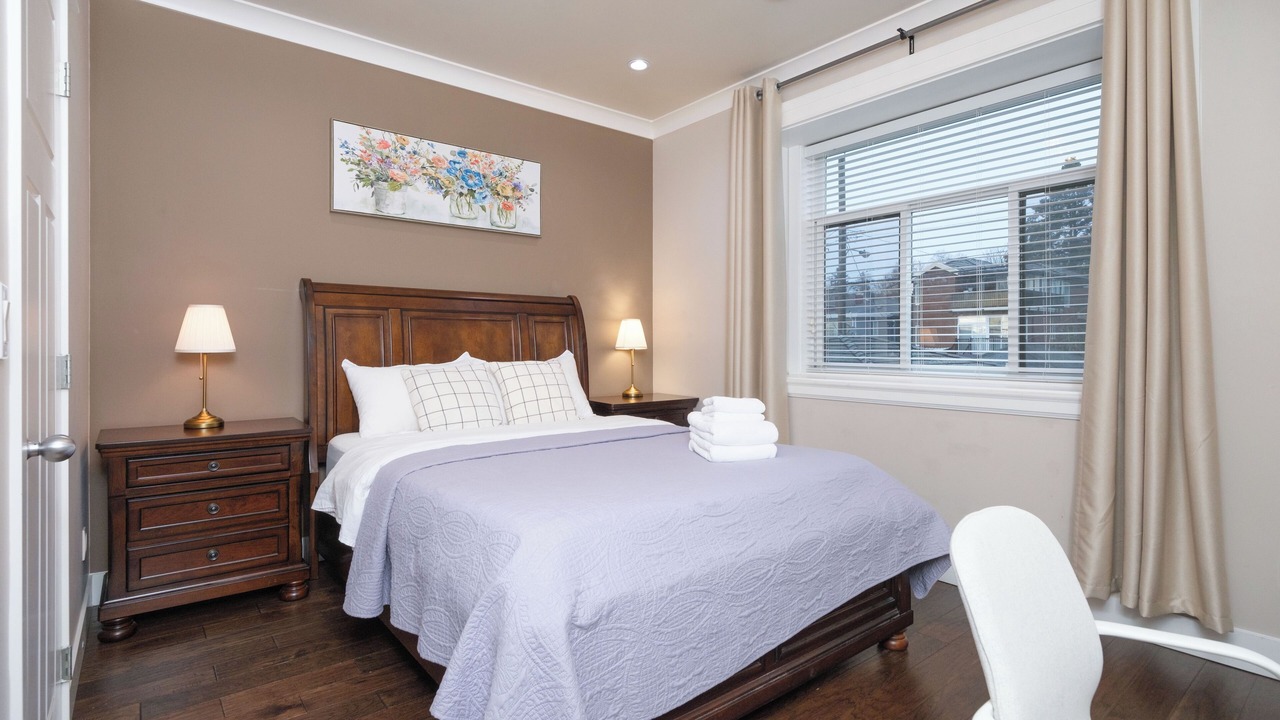 Photo of Bedroom in Sunset