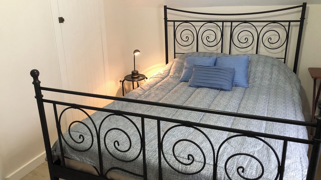 Photo of Bedroom in Saint-Pierre-de-Broughton