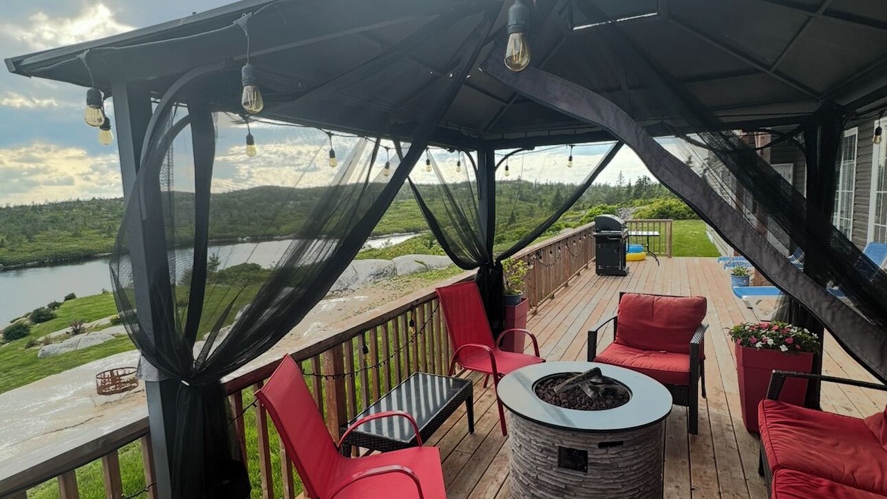 Photo of Patio Balcony in Peggy's Cove