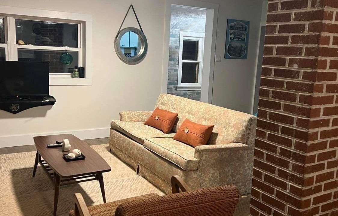 Photo of Livingroom in Lot 8