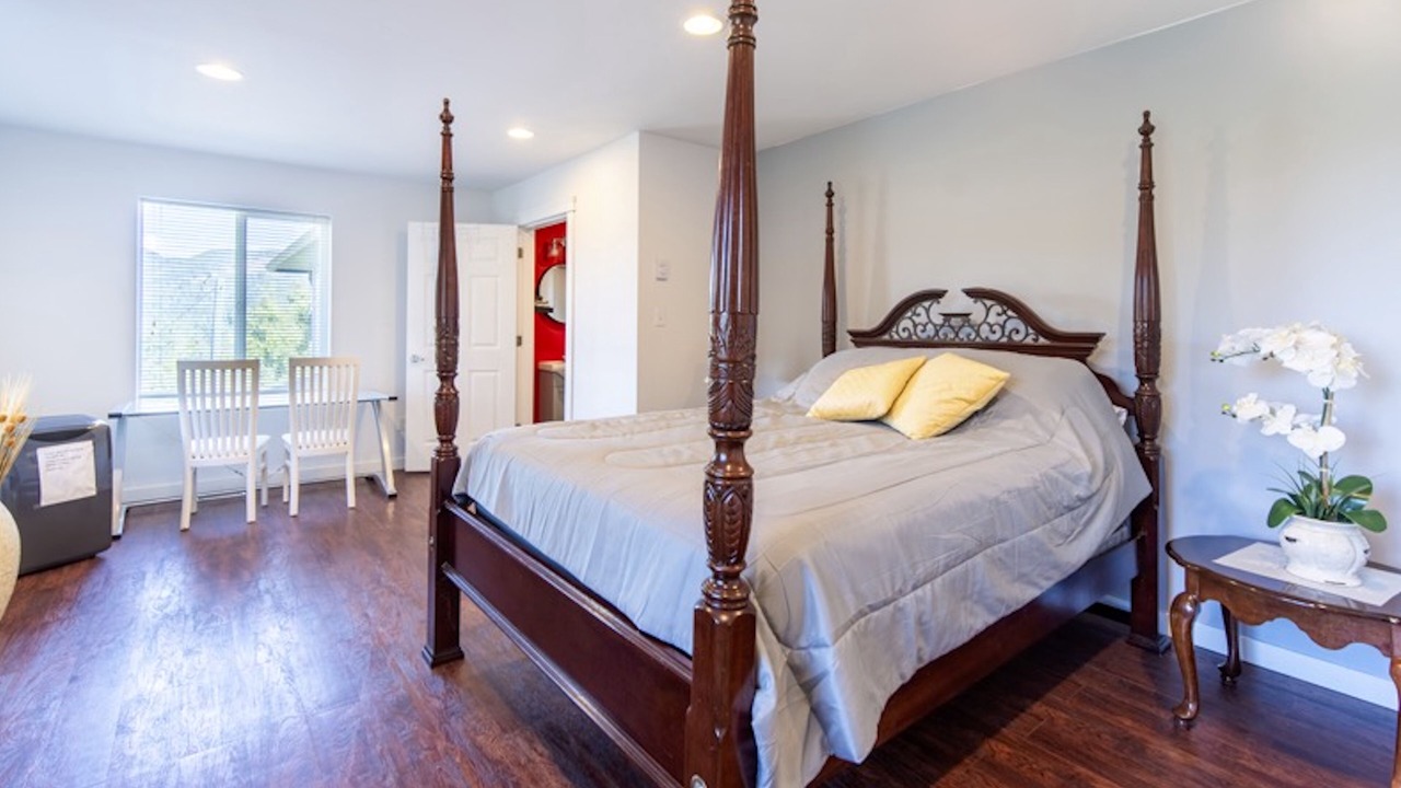Photo of Bedroom in Otter Point
