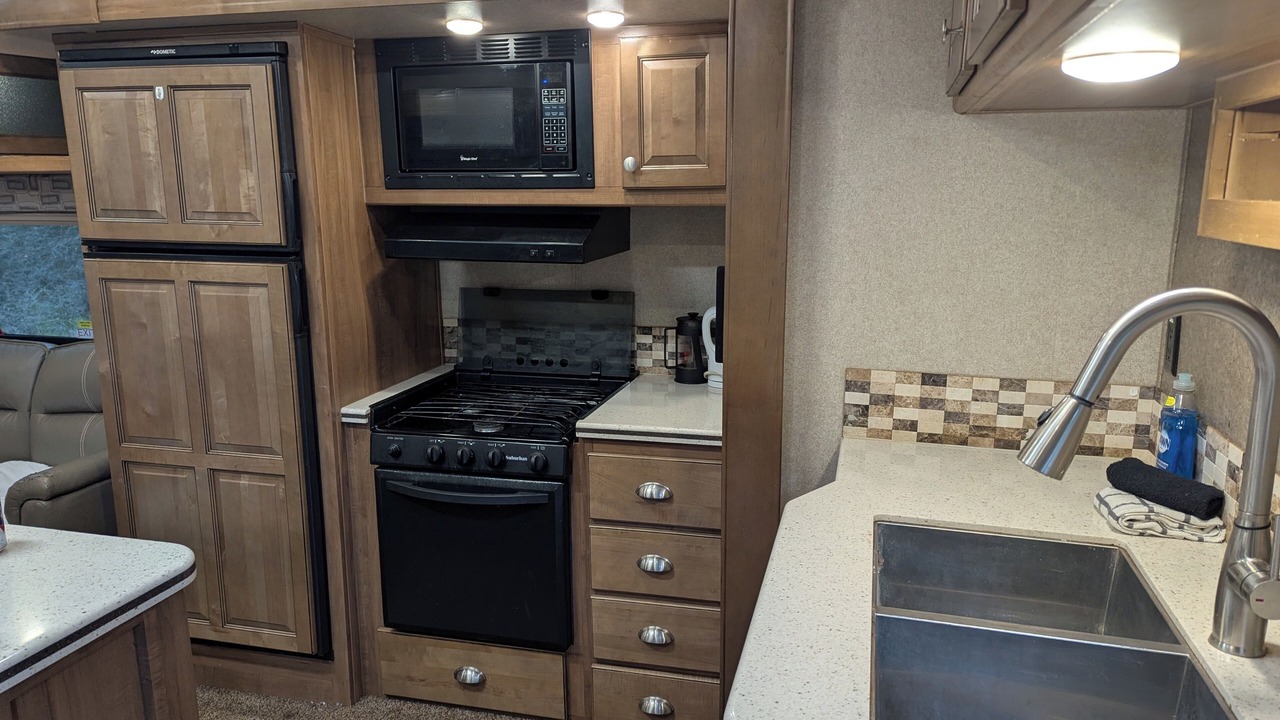 Photo of Kitchen in Meadow Creek