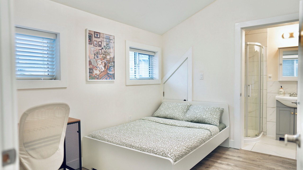 Photo of Bedroom in Fraserview