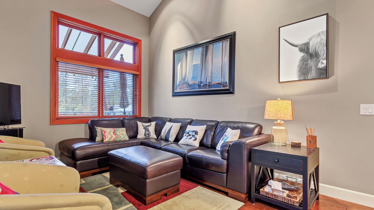 Photo of Livingroom in Vernon