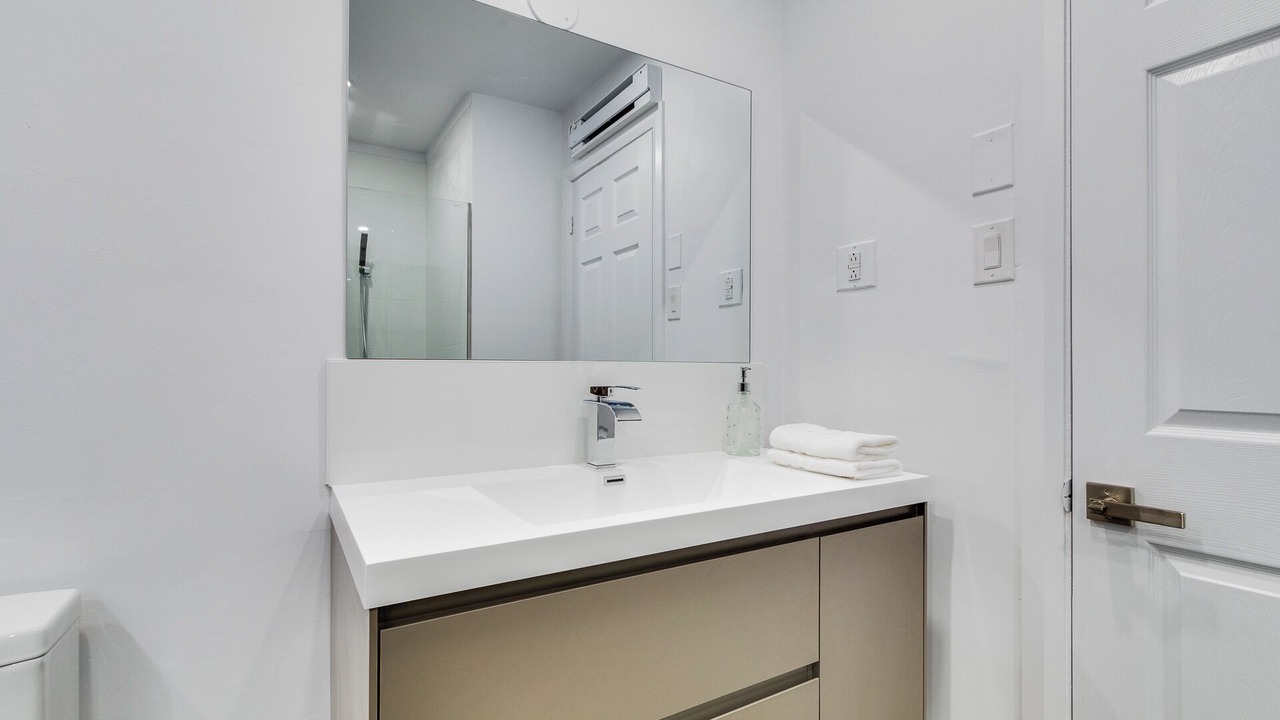 Photo of Bathroom in Cartierville