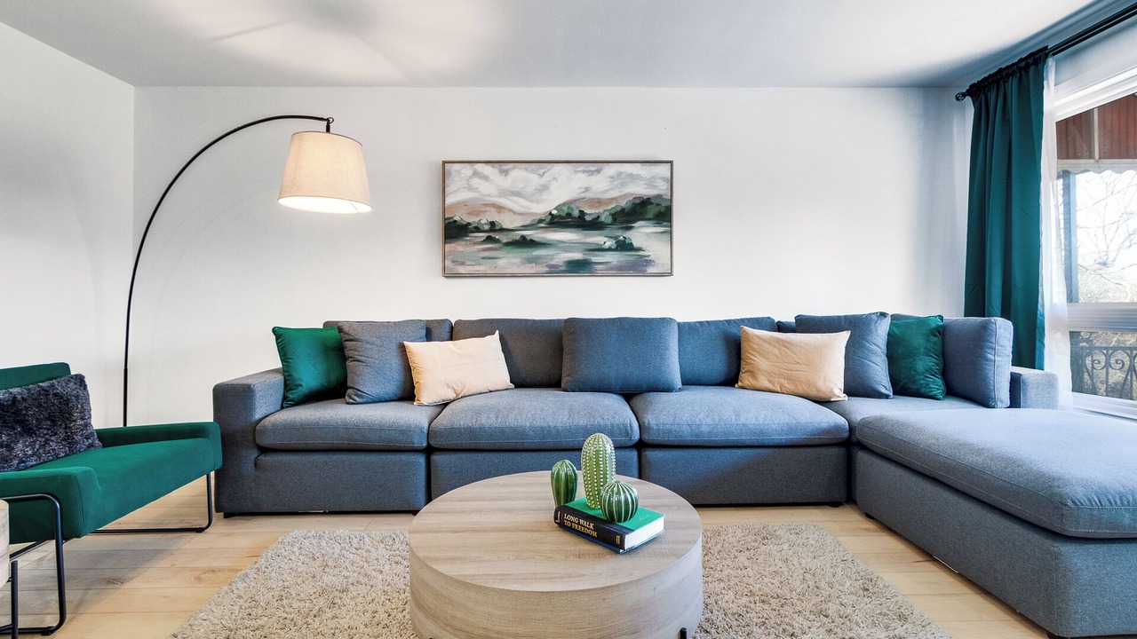 Photo of Livingroom in Cartierville