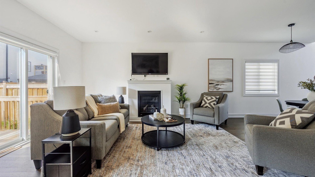 Photo of Livingroom in Innisfil