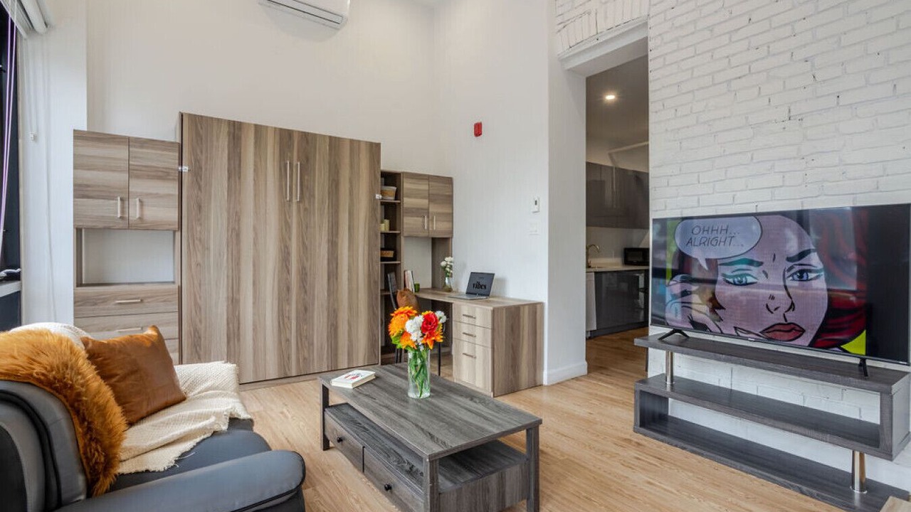 Photo of Livingroom in Shaughnessy Village