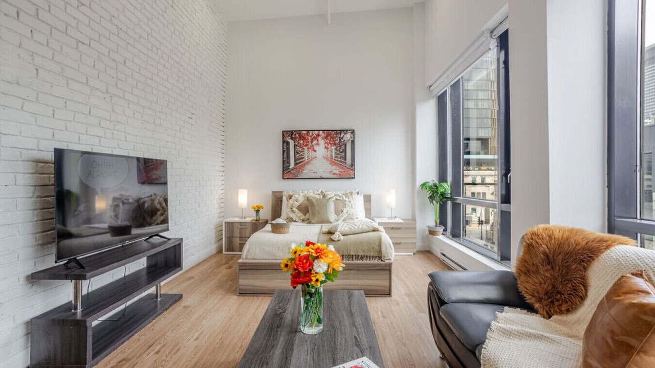 Photo of Livingroom in Shaughnessy Village