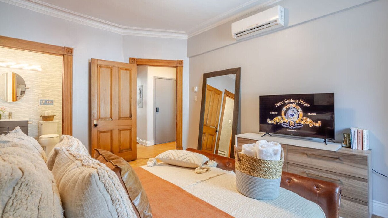 Photo of Bedroom in Downtown Montreal