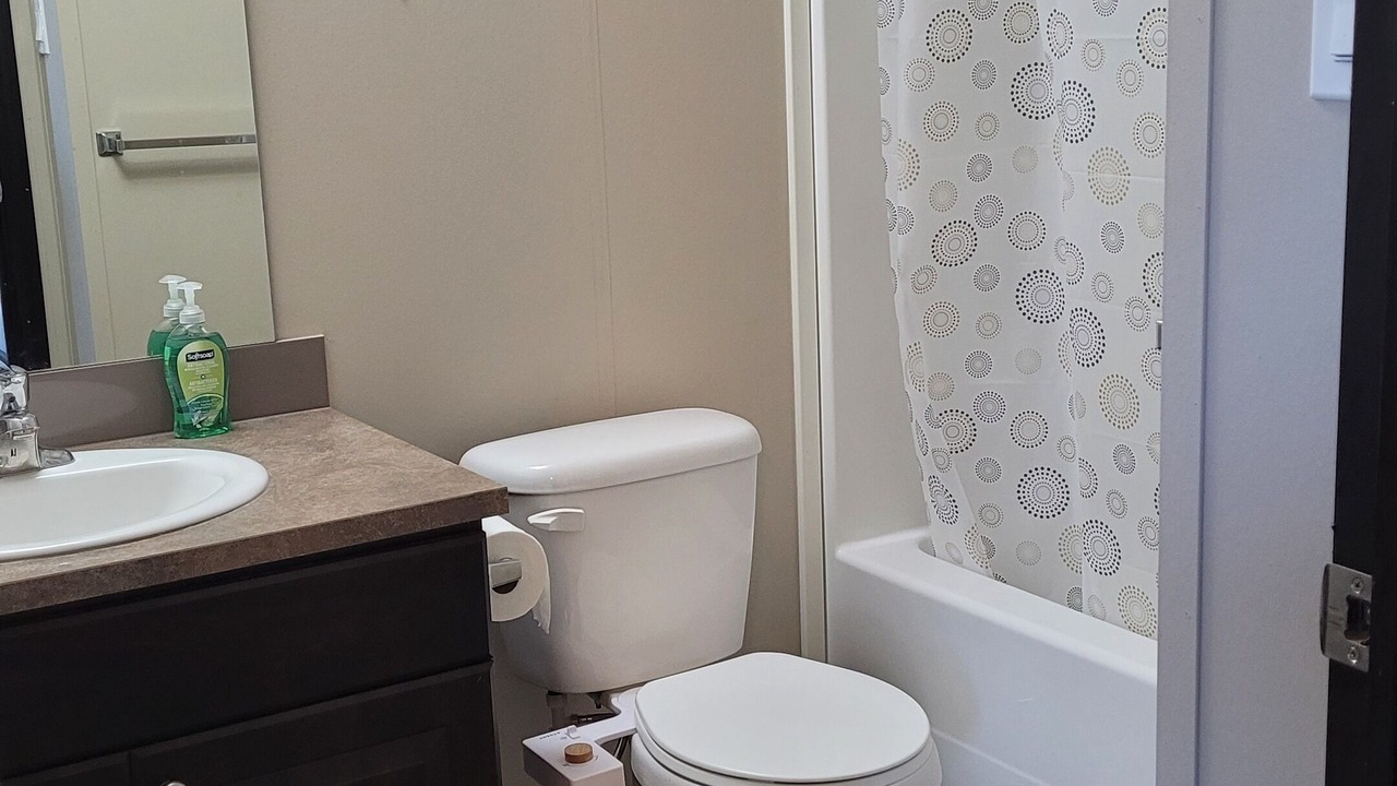 Photo of Bathroom in Stettler
