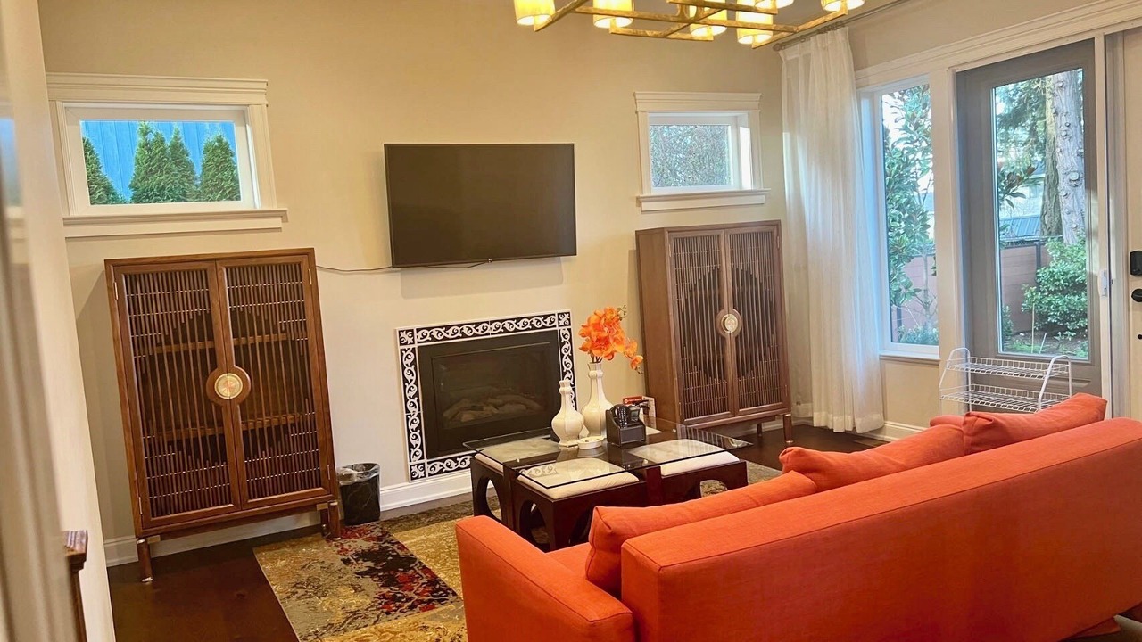 Photo of Livingroom in Gordon Head