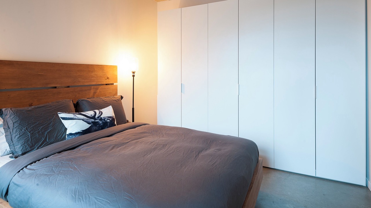 Photo of Bedroom in International District