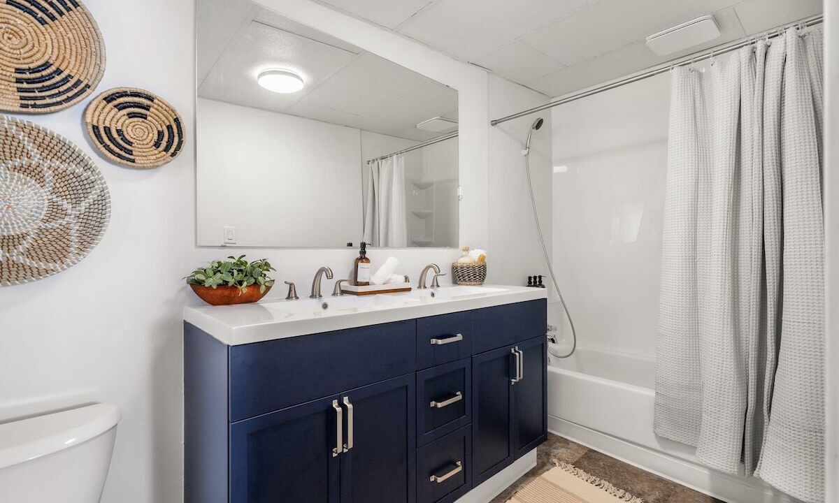 Photo of Bathroom in Drumheller