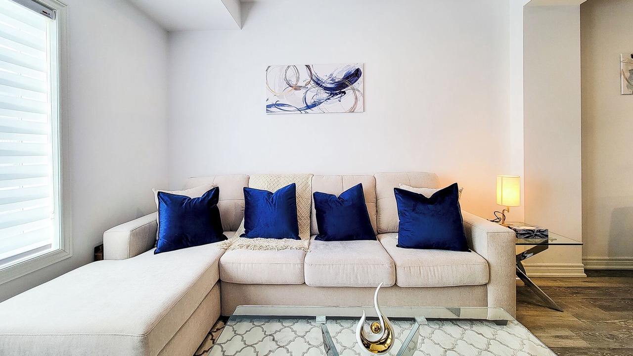 Photo of Livingroom in Niagara Falls