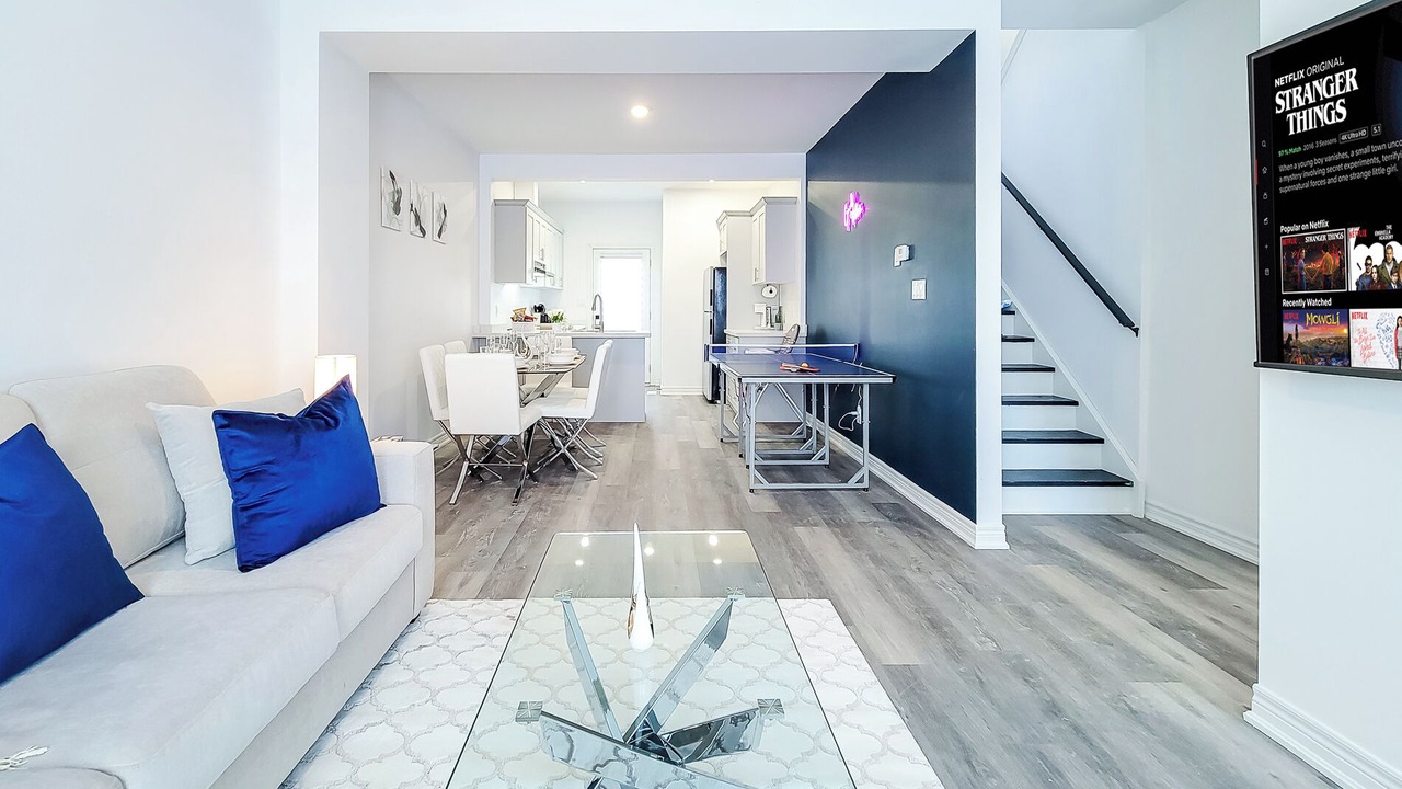 Photo of Livingroom in Niagara Falls
