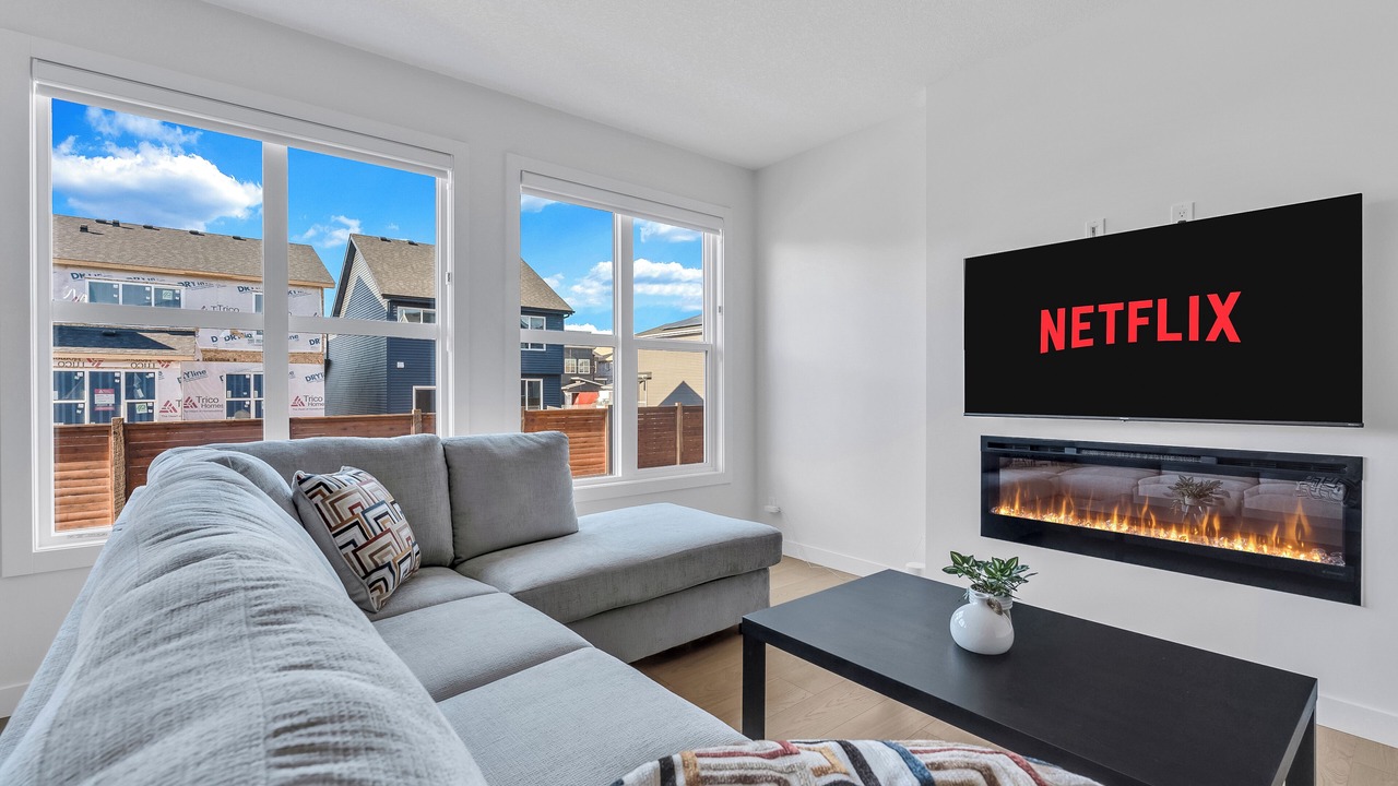 Photo of Livingroom in Southeast Calgary