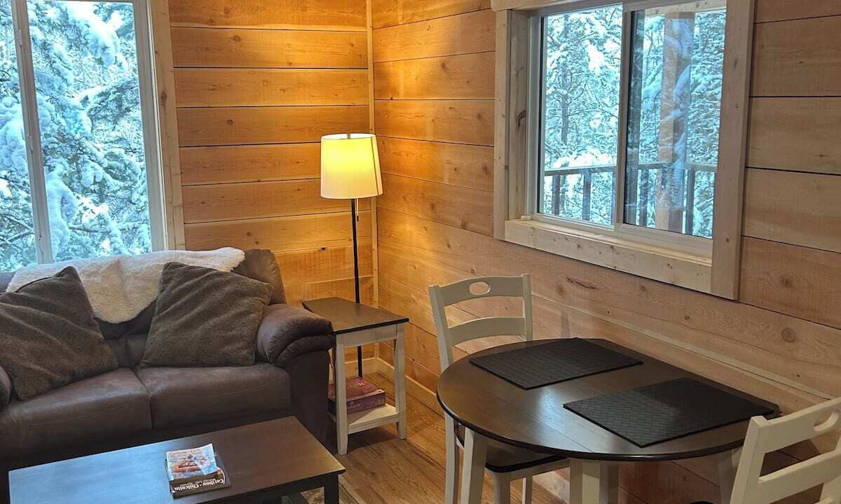 Photo of Livingroom in Lone Butte