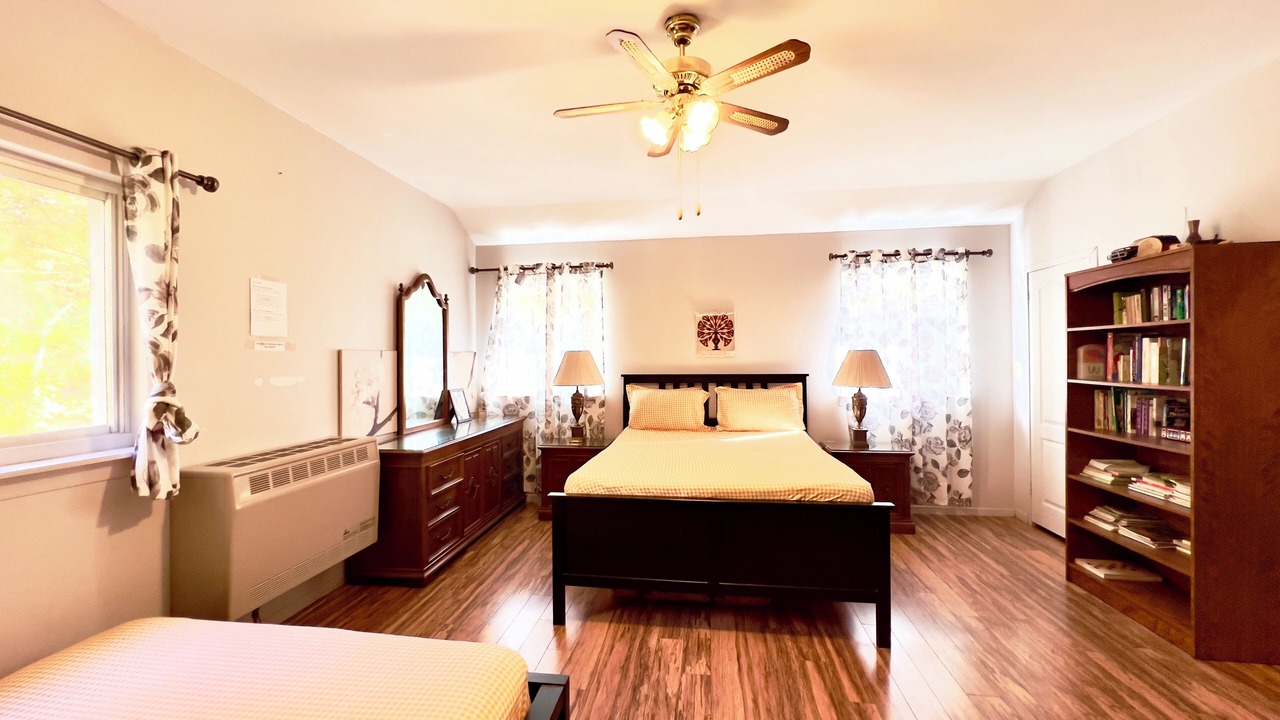 Photo of Bedroom in Lake of Bays