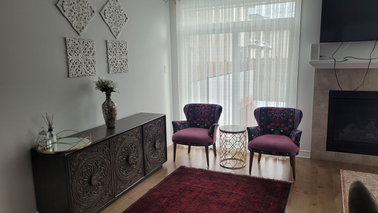 Photo of Livingroom in Ottawa Division