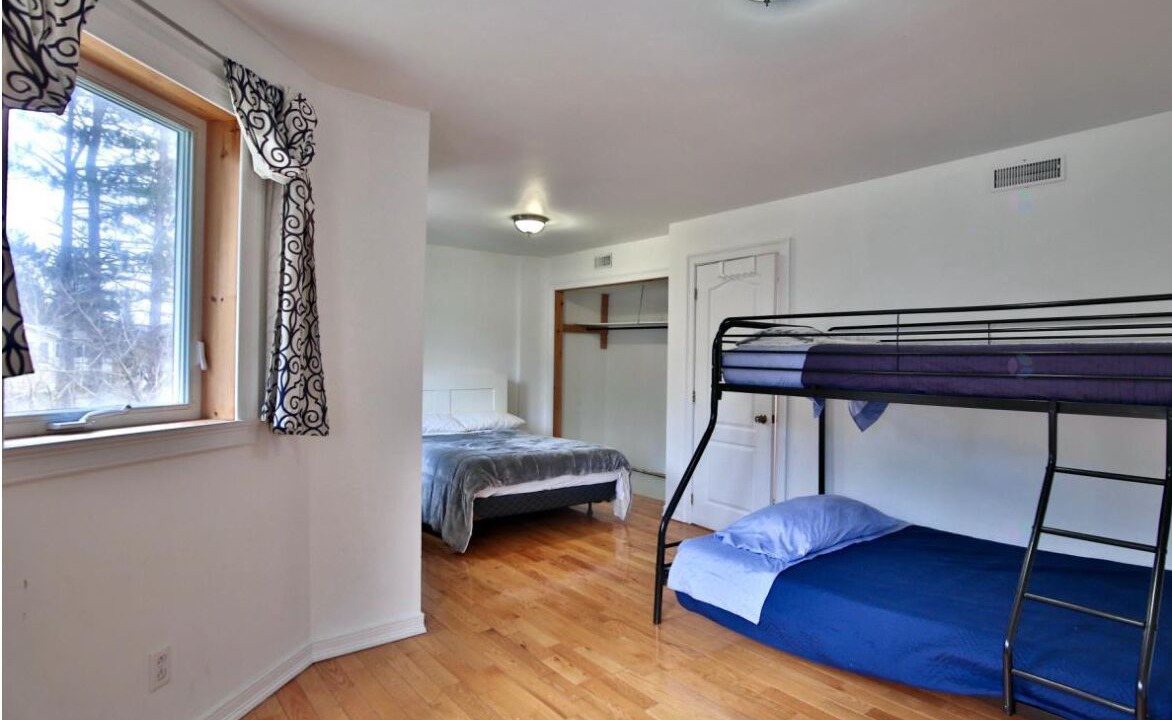 Photo of Bedroom in Sainte-Catherine-de-Hatley