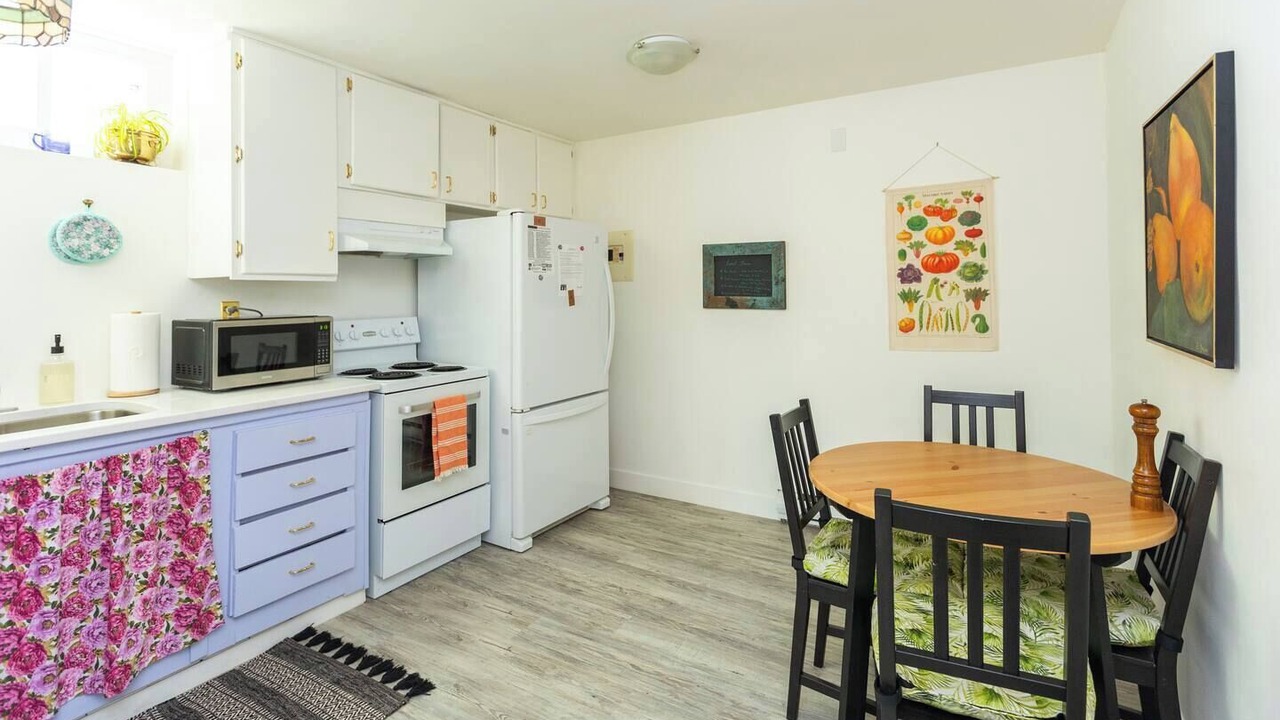 Photo of Bedroom in Chemainus