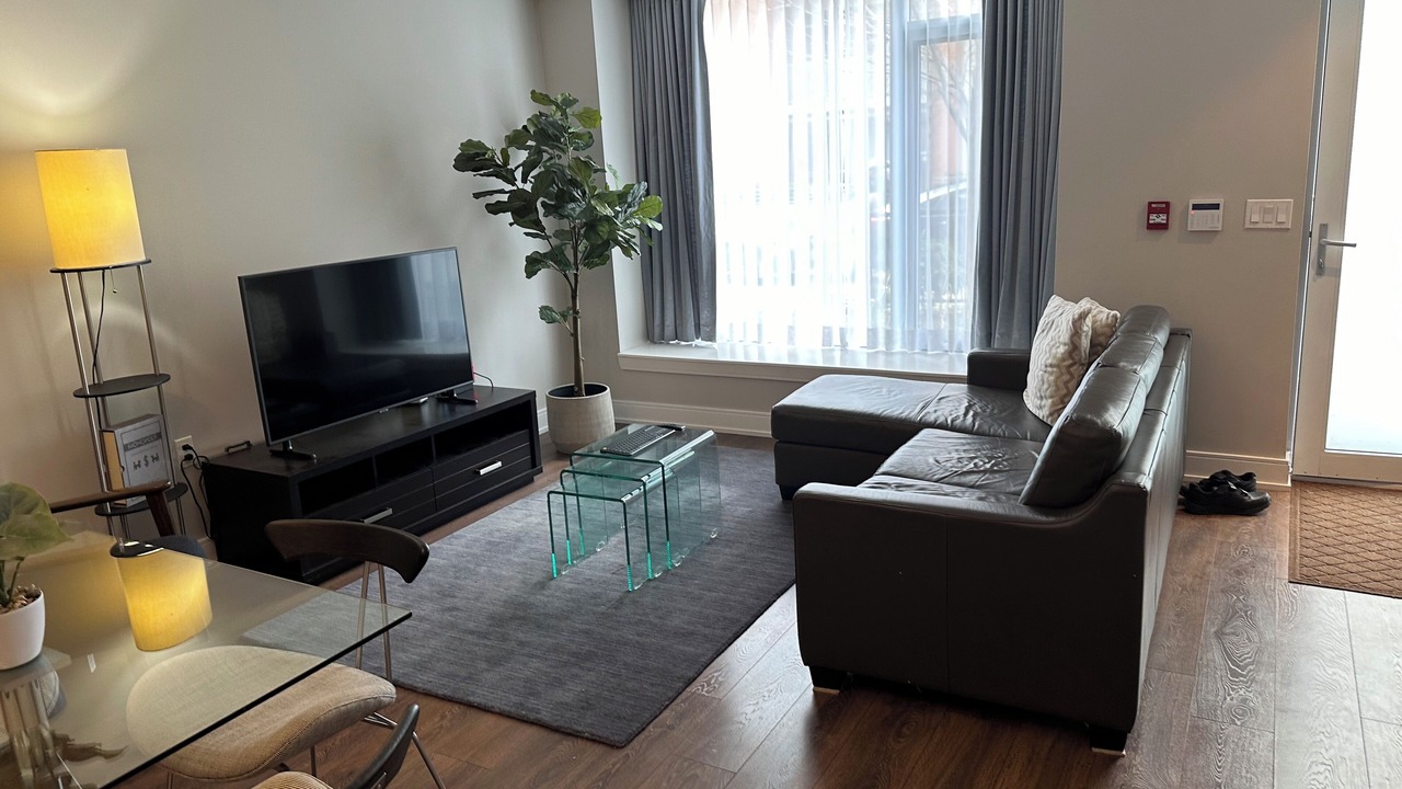 Photo of Livingroom in Garden District