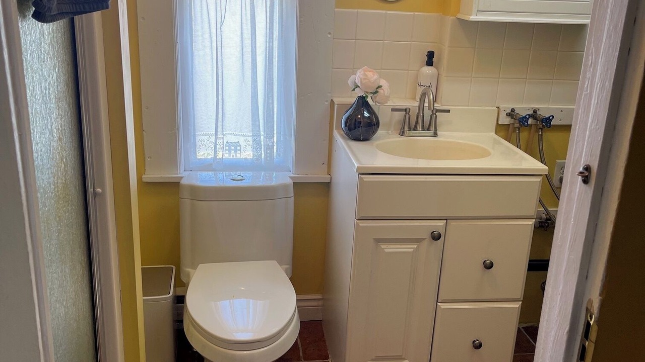 Photo of Bathroom in Lunenburg County